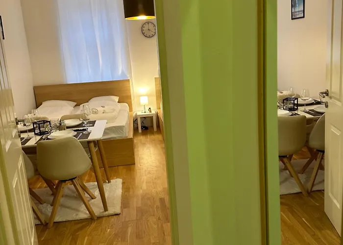 Апартаменти Cozy In 6-monthly Only Відень